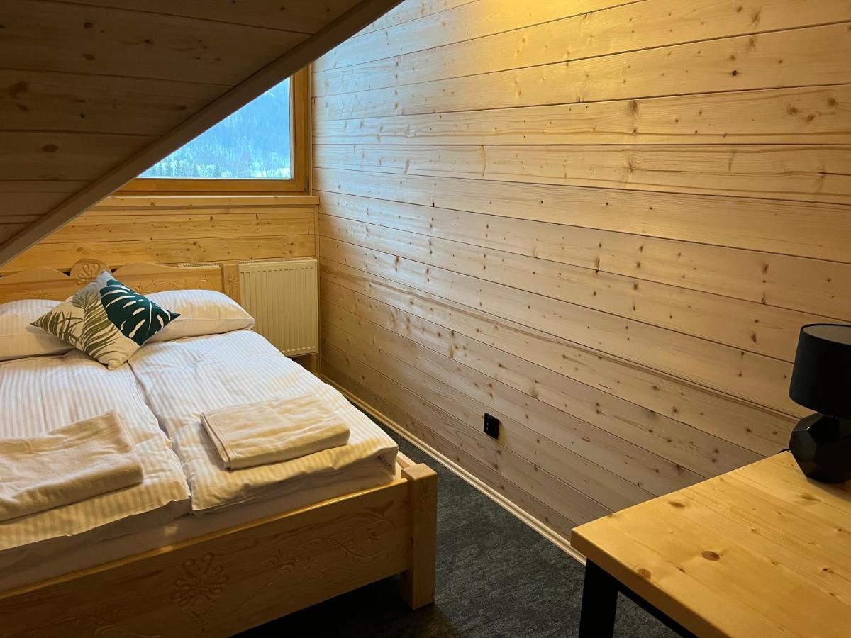 Jelen Niedzwiedz Apartmán *